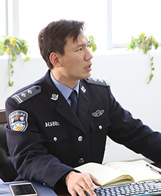 何诚